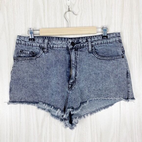 Urban Outfitters | BDG | High Rise Dree Cheeky Shorts Size 32 - Picture 1 of 5